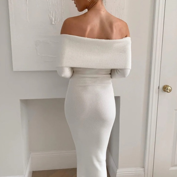 WHITE RIBBED KNIITED DRESS - Picture 3 of 5